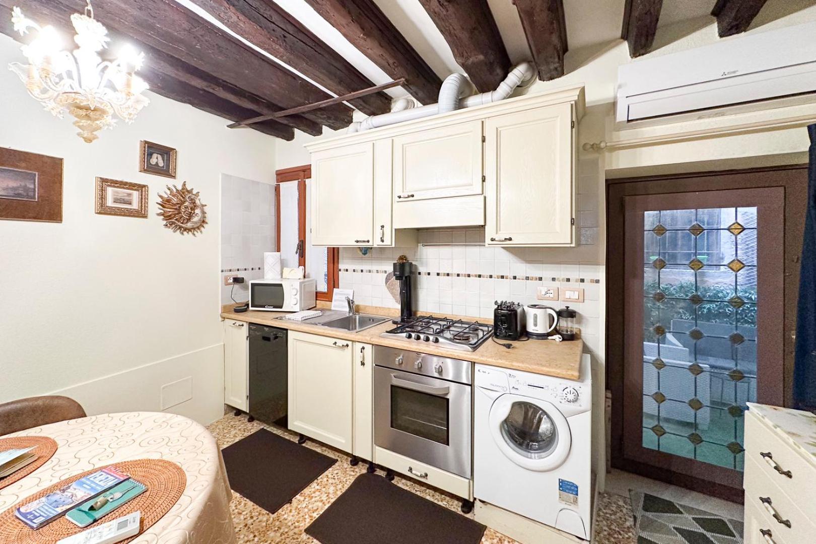 Historical Flat In Cannaregio, Venezia Bagian luar foto